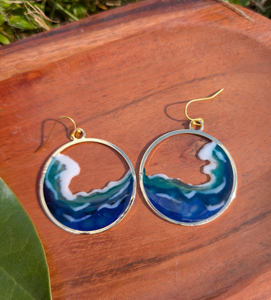 Wave Dangles